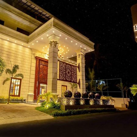 Polhena Grand Resort & Banquet 마타라 외부 사진