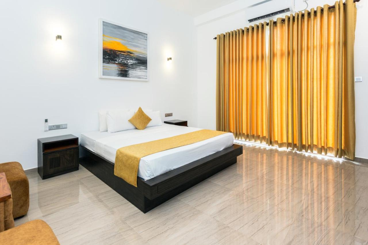 Polhena Grand Resort & Banquet 마타라 외부 사진
