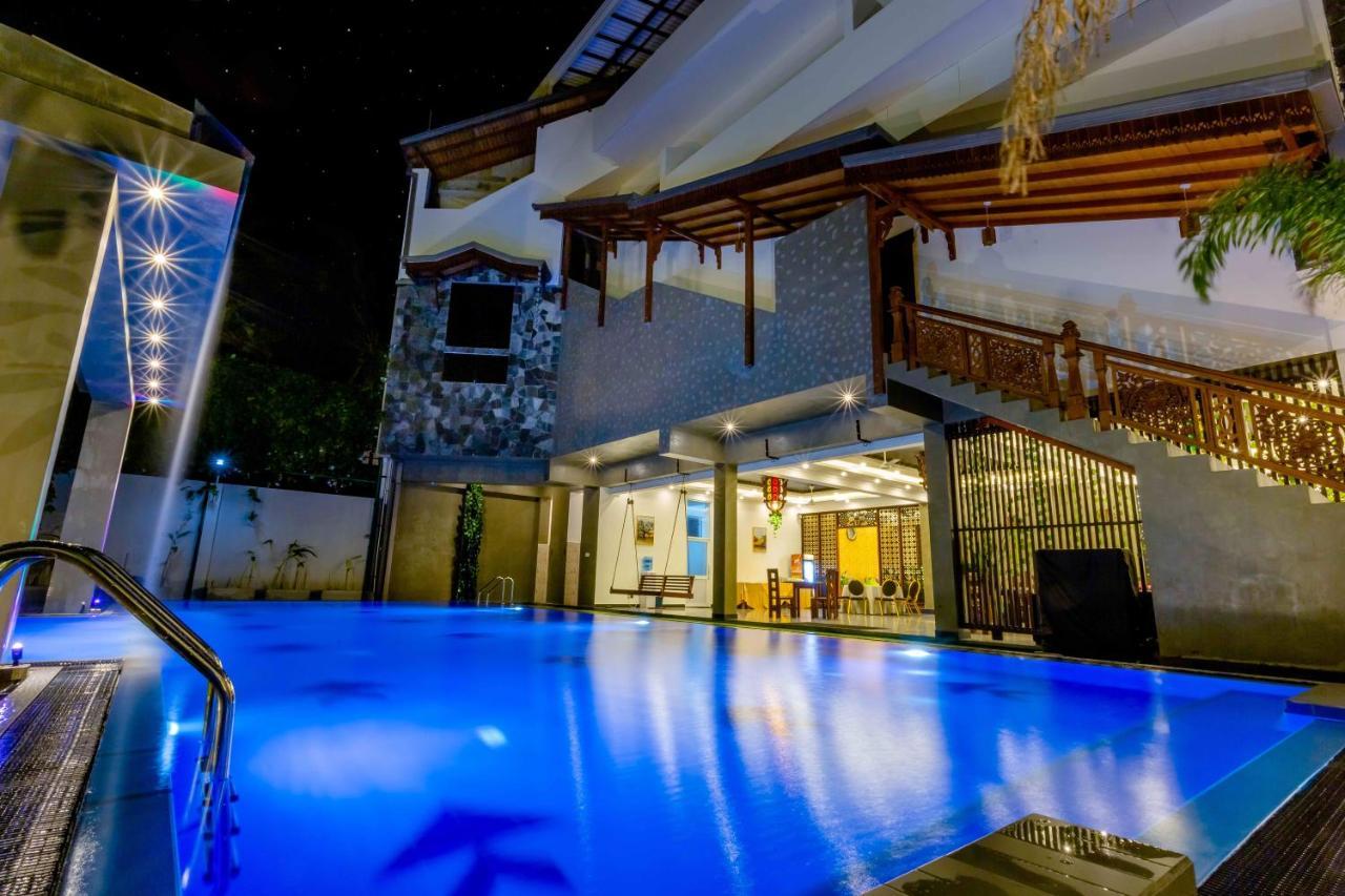 Polhena Grand Resort & Banquet 마타라 외부 사진