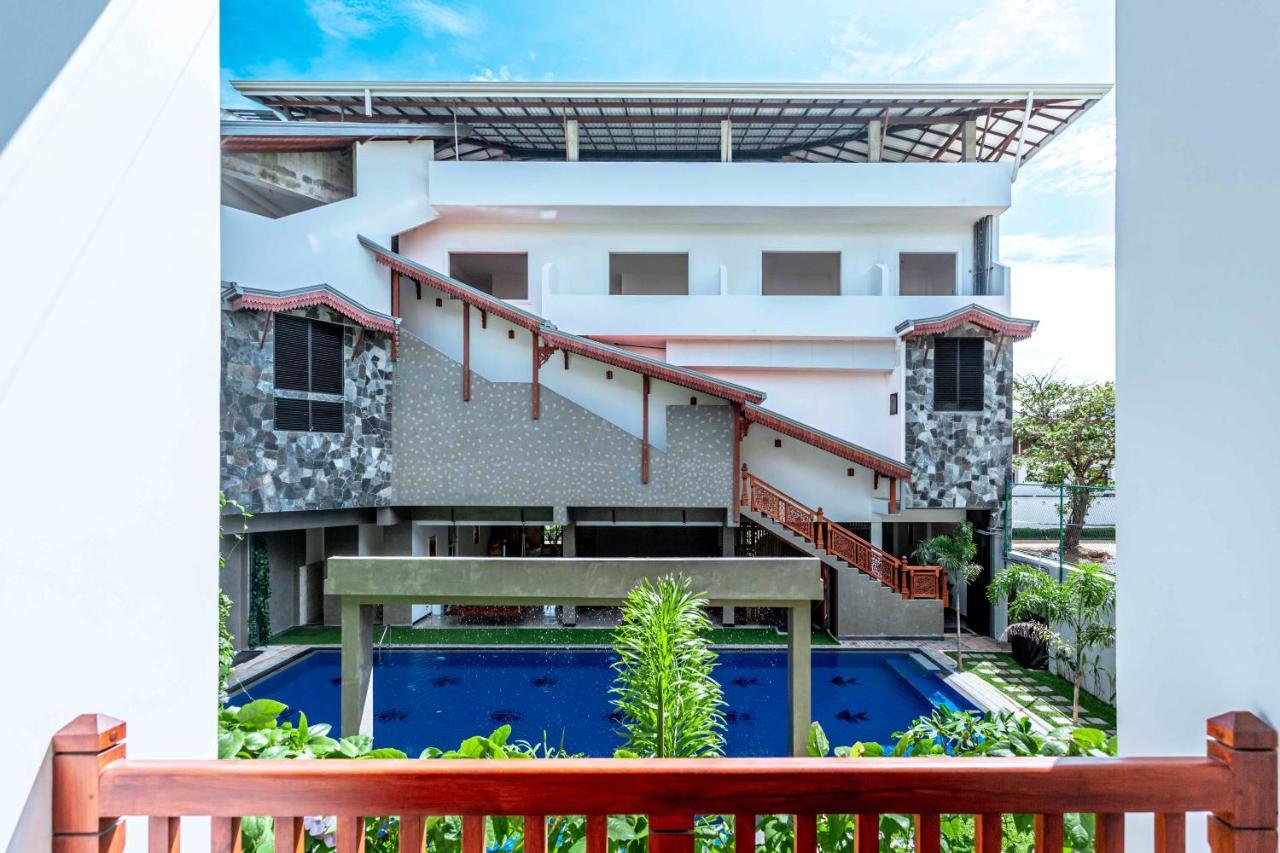 Polhena Grand Resort & Banquet 마타라 외부 사진