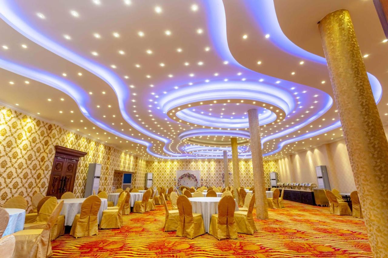 Polhena Grand Resort & Banquet 마타라 외부 사진