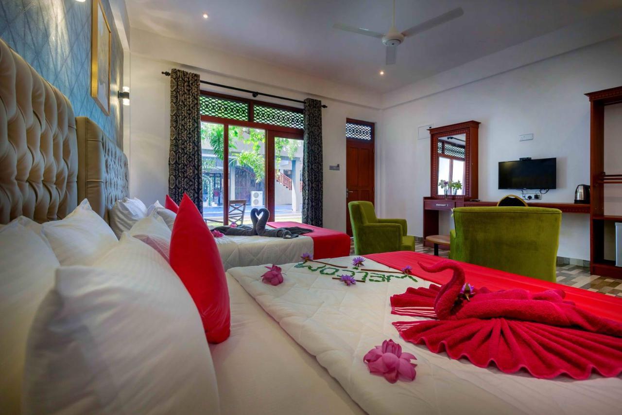 Polhena Grand Resort & Banquet 마타라 외부 사진